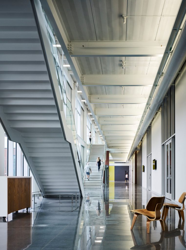 Center for Advanced and Emerging Technology - BNIM