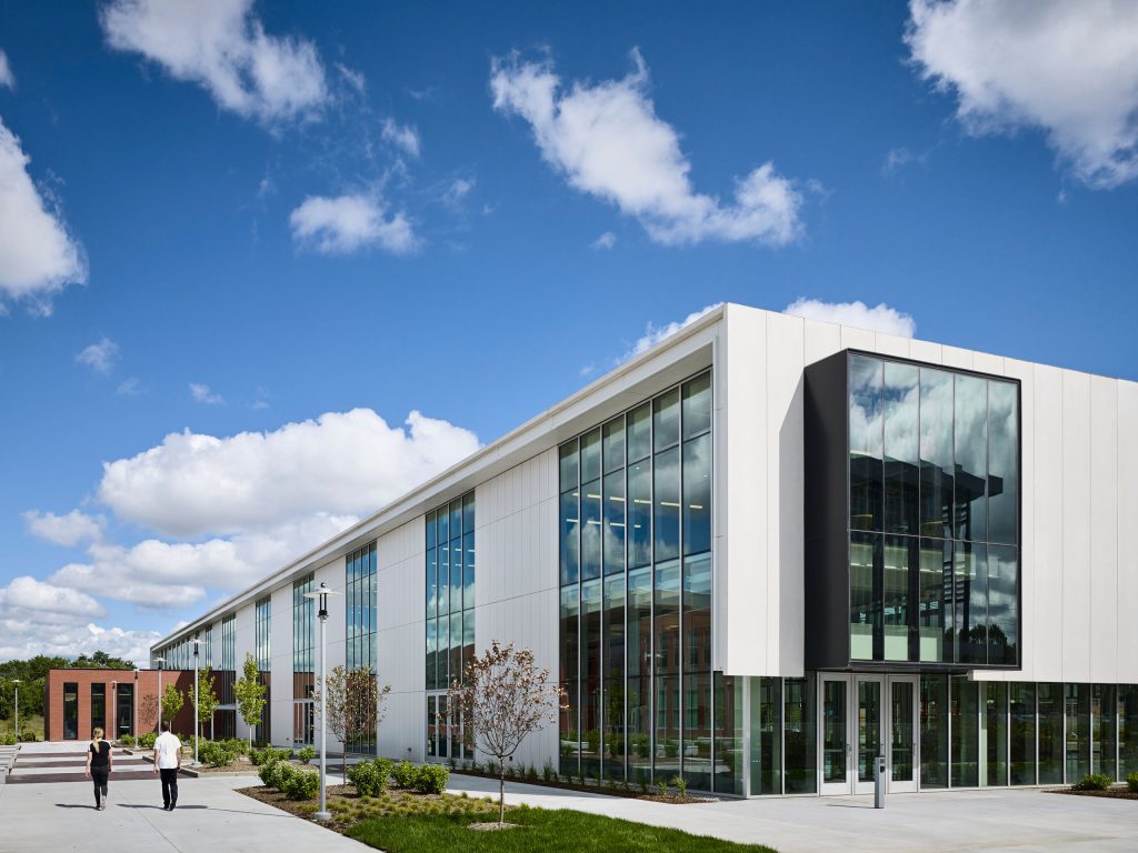 Center for Advanced and Emerging Technology - BNIM