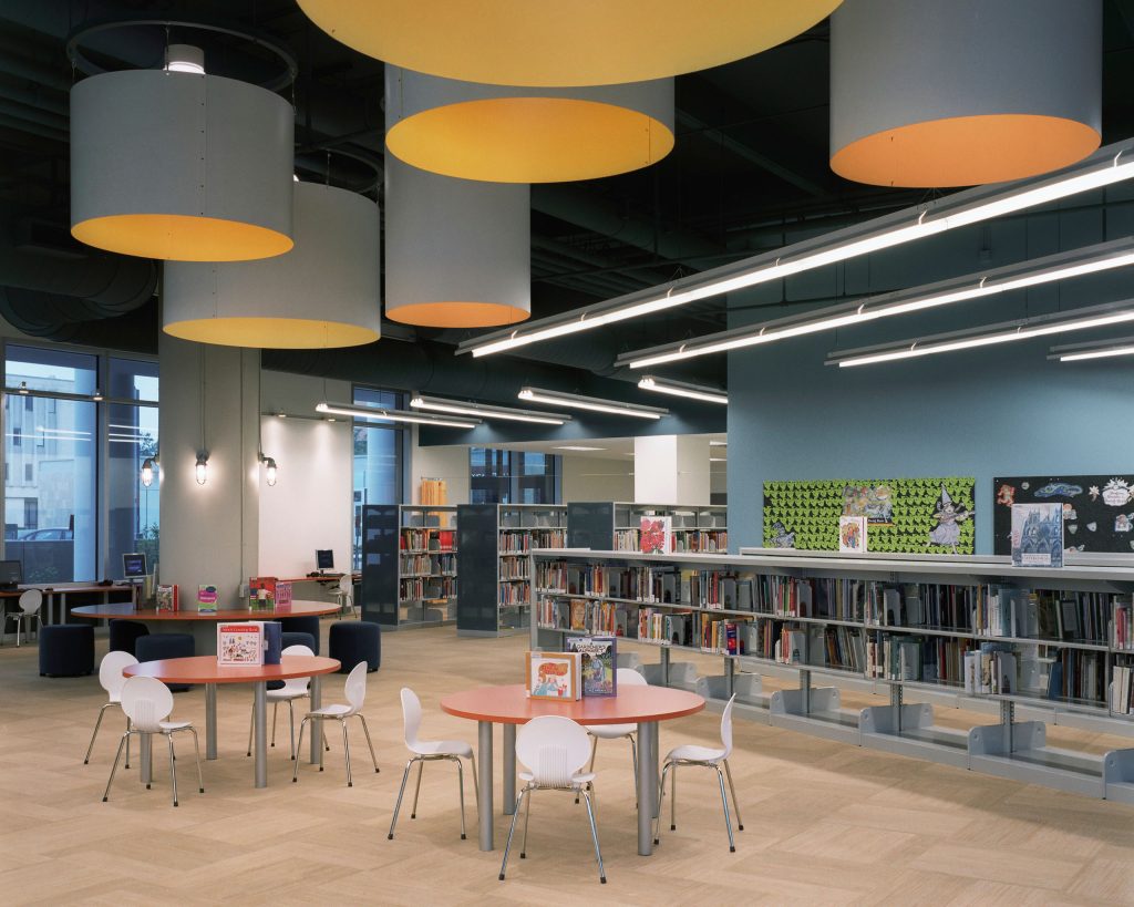 Kansas City Public Library and Children’s Center – Plaza Branch - BNIM