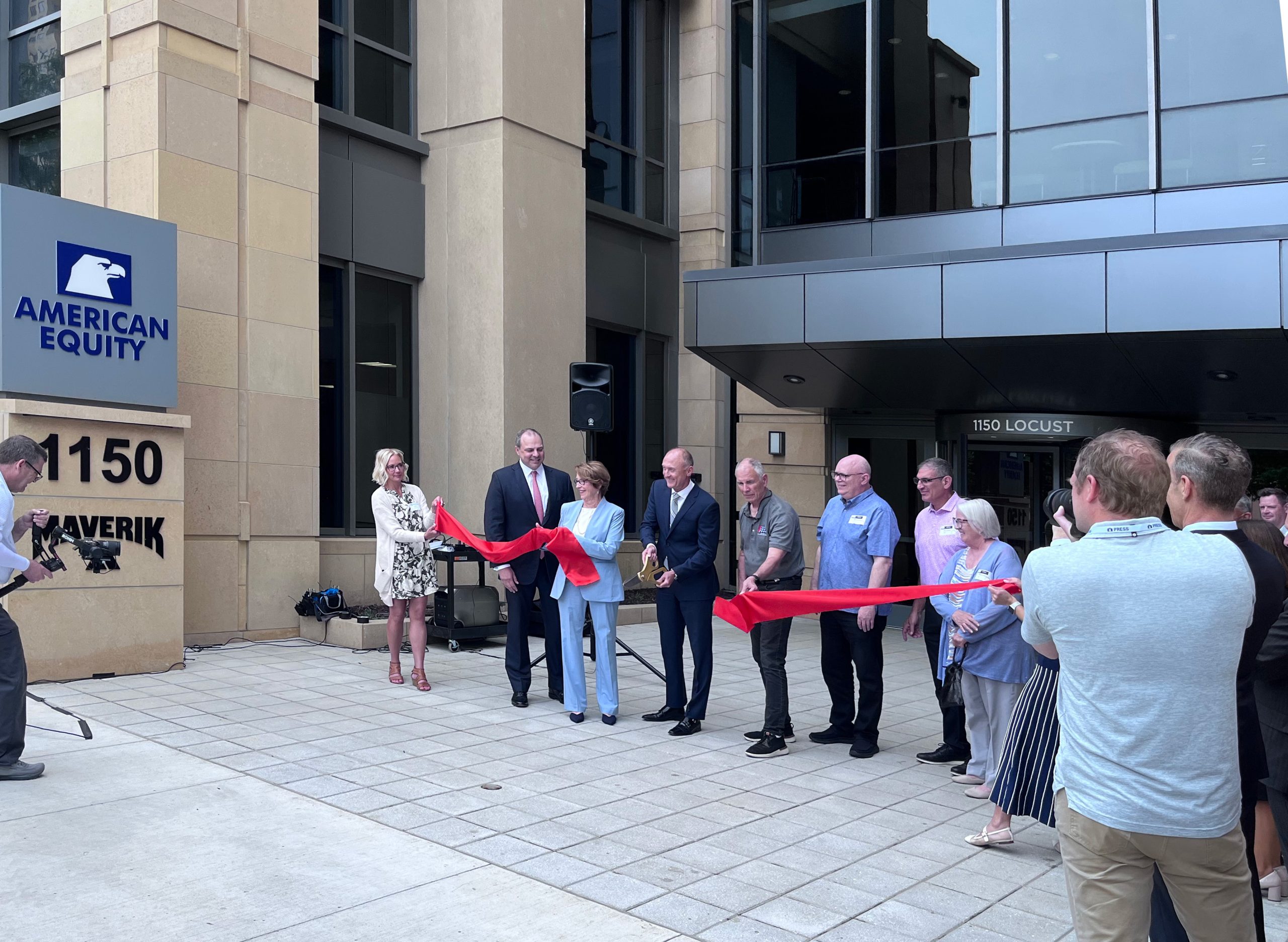 BNIM celebrates American Equity Headquarters Ribbon Cutting